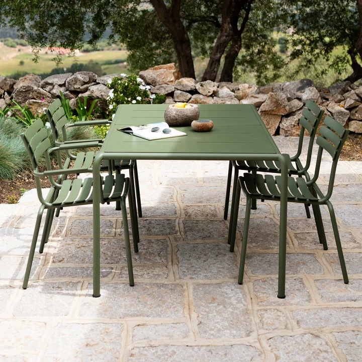 HOUE - Avanti Outdoor table à manger, 153 x 98 cm, vert olive, chaise Alua Outdoor Dining