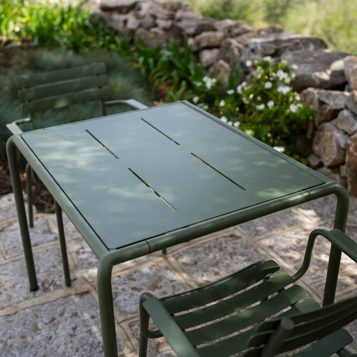 HOUE - Avanti Outdoor Table de salle à manger, 98 x 83 cm, olive green