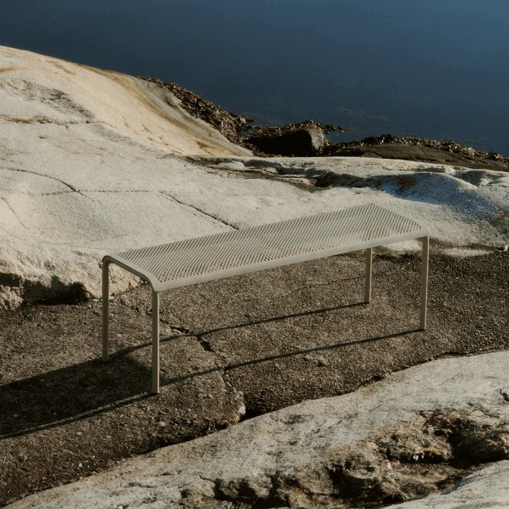 Ferm Living - Dapple Banc de jardin, 130 cm, cachemire