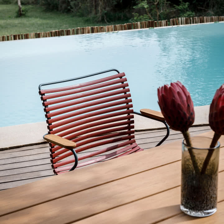 HOUE - CLICK Outdoor Dining Chaise à accoudoirs avec dossier bas