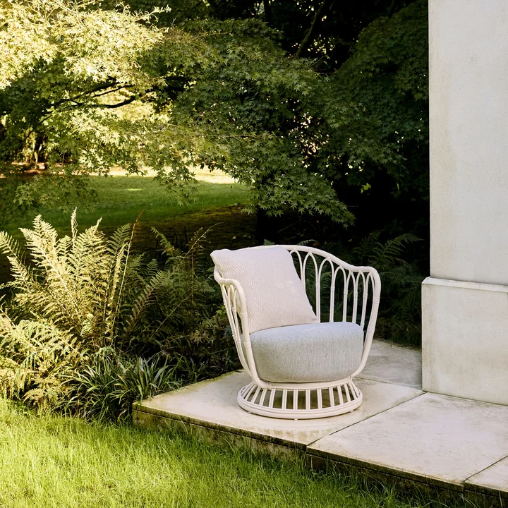 Grace Outdoor Lounge Chair de Gubi