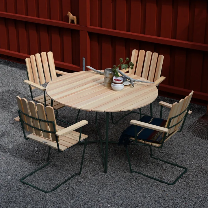 Grythyttan - 9A 120 Table de jardin Ø 120 cm et A2 Fauteuil de jardin, pin huilé / vert