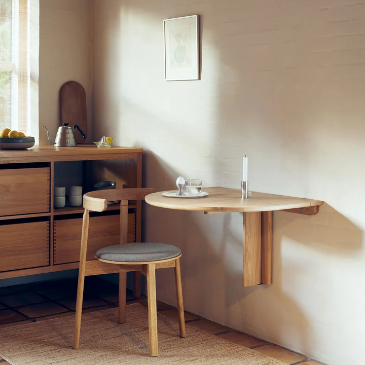 Form & Refine - Trefoil Table murale pliante, chêne