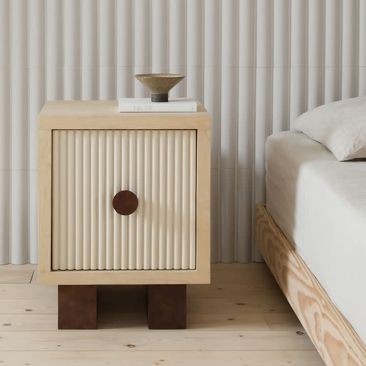 Nobodinoz x Heju - Table de nuit H 52 cm, frêne naturel