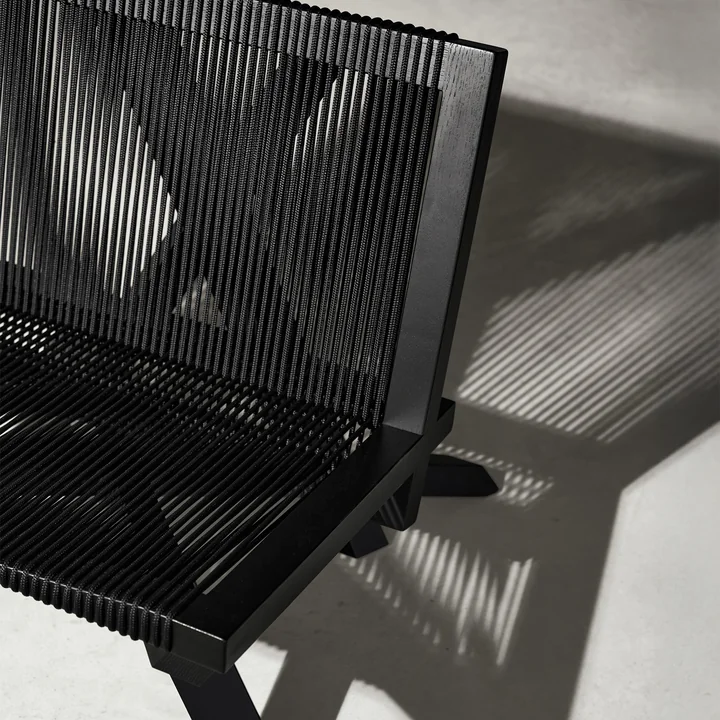 ClassiCon - Volkshaus Lounge Chair, chêne teinté noir / noir