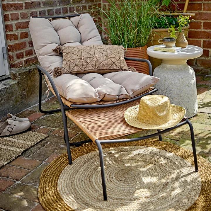Bloomingville - Chaise longue Boel avec tabouret, naturel