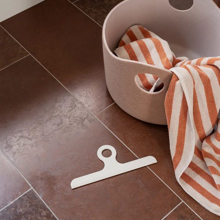 Blomus - Arto Serviette de bain, 140 x 70 cm, rayures épaisses, moonbeam / amber brown