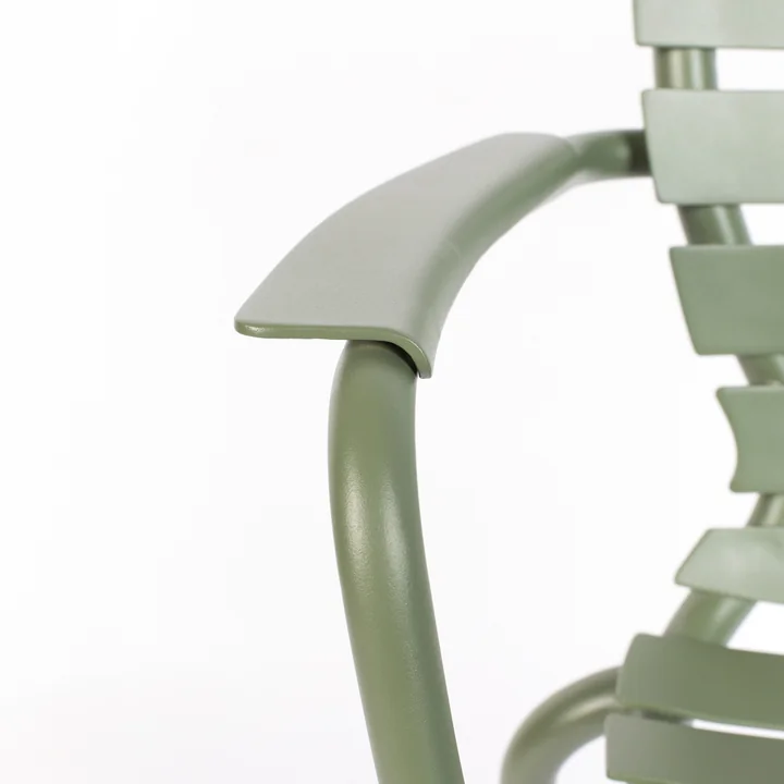 Zuiver - Vondel Chaise de jardin avec accoudoirs, vert