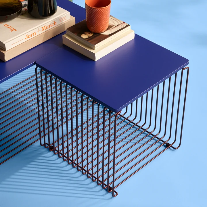 Montana - Panton Wire Étagère / Table d'appoint 34,8 cm, noir-rouge