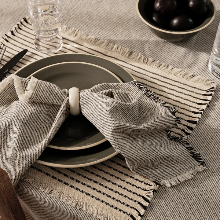 Broste Copenhagen - Elouise Chemin de table, 41,5 x 32 cm, blanc cassé / noir