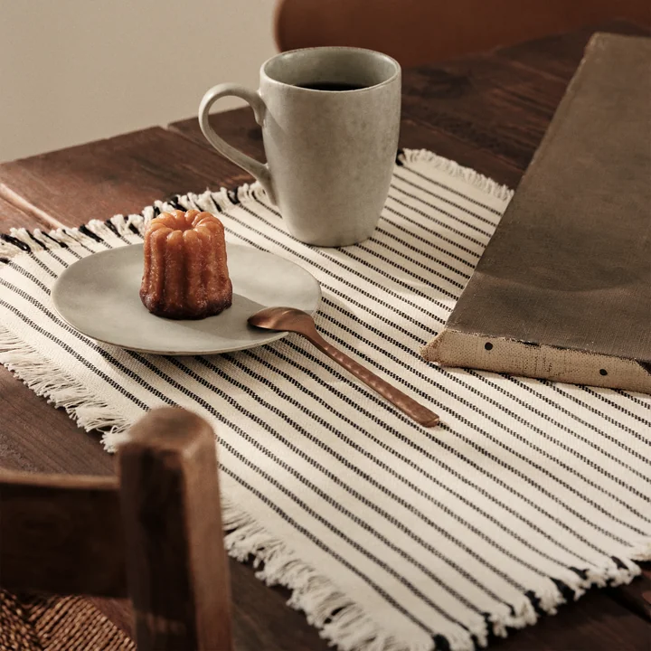 Broste Copenhagen - Elouise Chemin de table, 41,5 x 32 cm, blanc cassé / noir