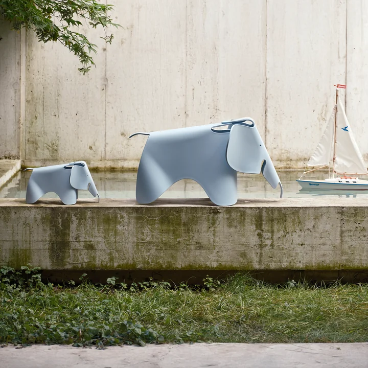 Vitra - Eames Elephant RE, grand et petit, sky blue