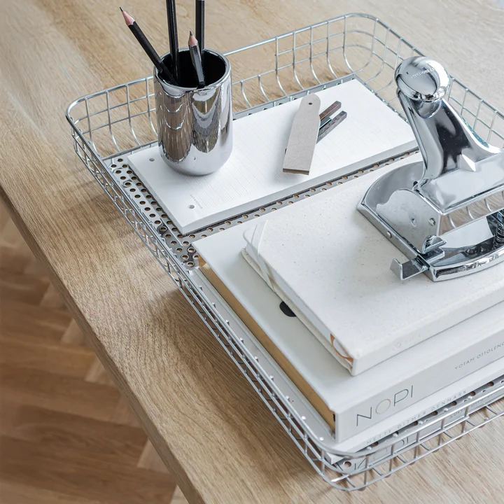 Mette Ditmer - Lift Plateau, chromé