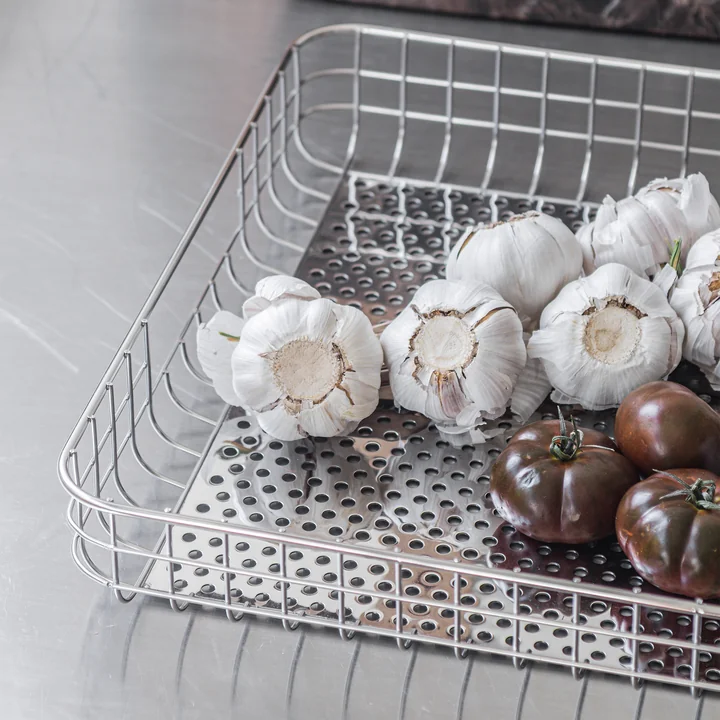 Mette Ditmer - Lift Plateau, chromé