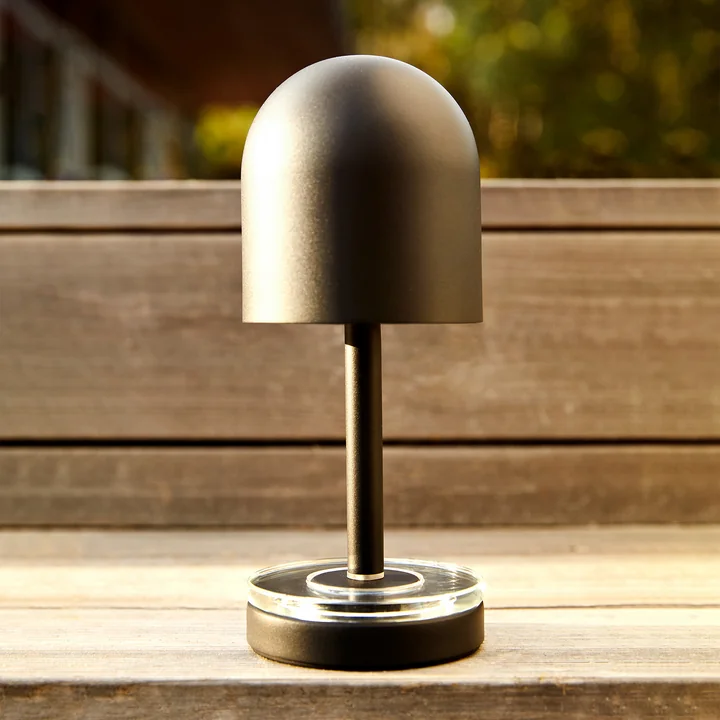 AYTM - Luceo Portable LED lampe à accu, Ø 9,9 x H 24 cm, noir