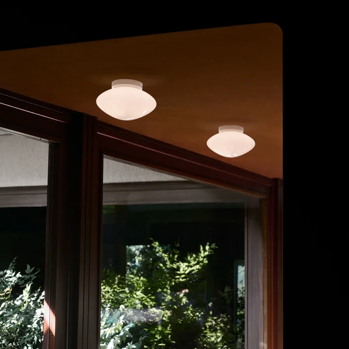 & Tradition - Mist AP22 Plafonnier / Applique, Ø 25 cm, blanc mat