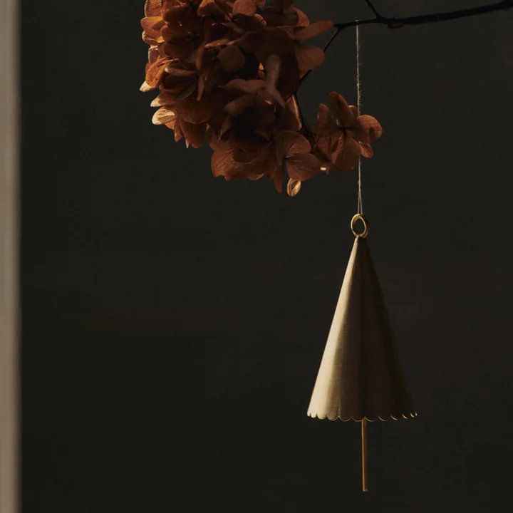 Ferm Living - Cone Bell Décorations de Noël, laiton