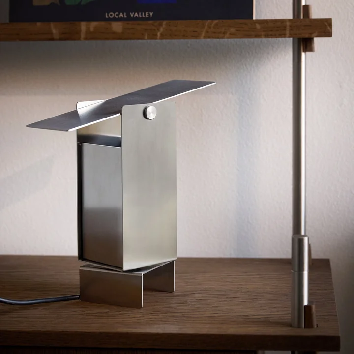 Moebe - Pivoting lampe de table, acier inoxydable