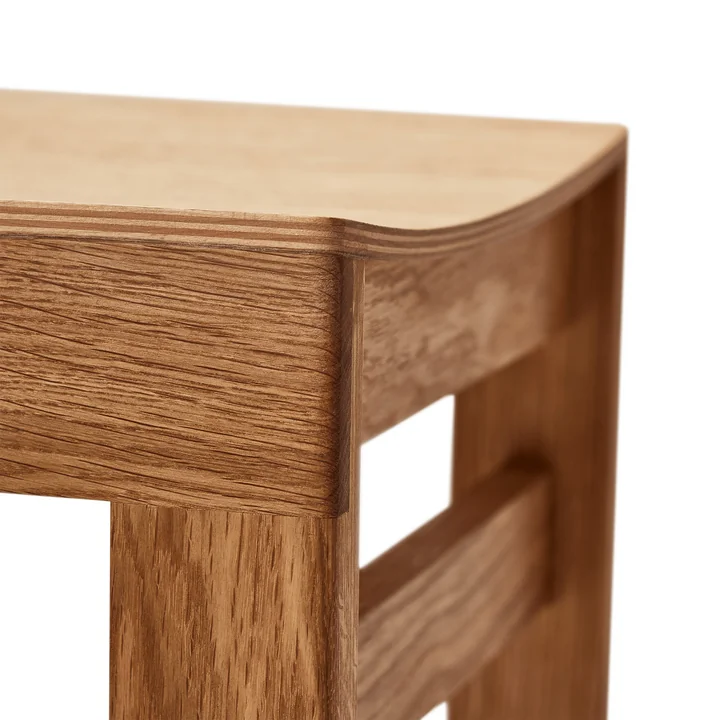 Form & Refine - Tabouret spécial