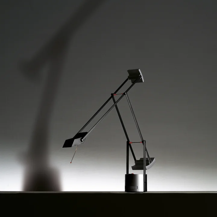 Tizio Micro Lampe de table, noir de Artemide