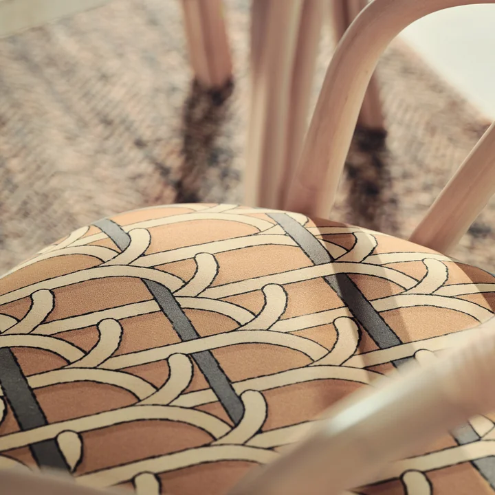 Gubi - Bistra Chaise avec accoudoirs