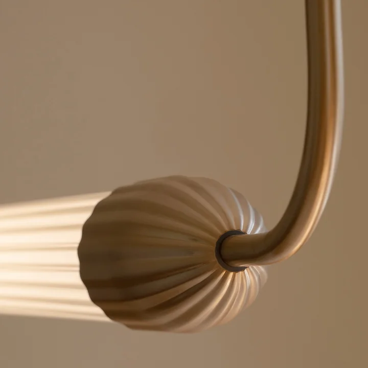 Umage - Lemon Squeeze Linear Lampe à suspendre, laiton