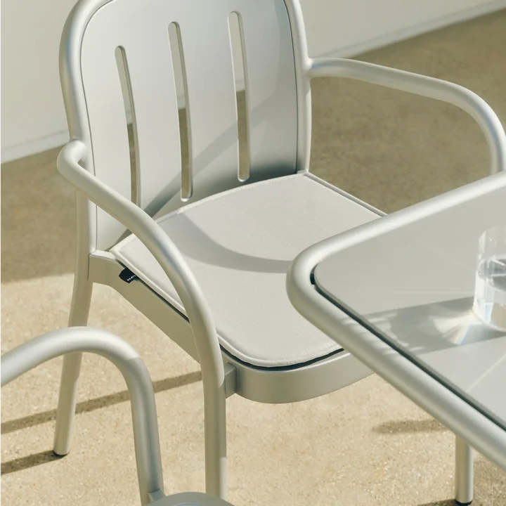 HAY - Deville Chaise avec accoudoirs et coussin d'assise, Outdoor, silver grey