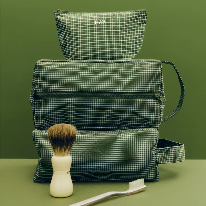 HAY - Grid Wash Bag M, vert foncé