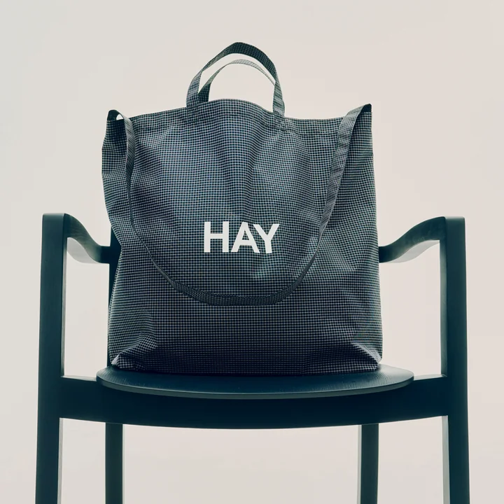 HAY - Grid Crossover Bag M, bleu foncé