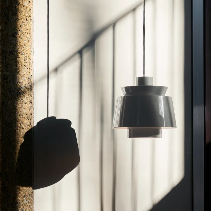 & Tradition - Utzon Suspension JU1, gris pierre