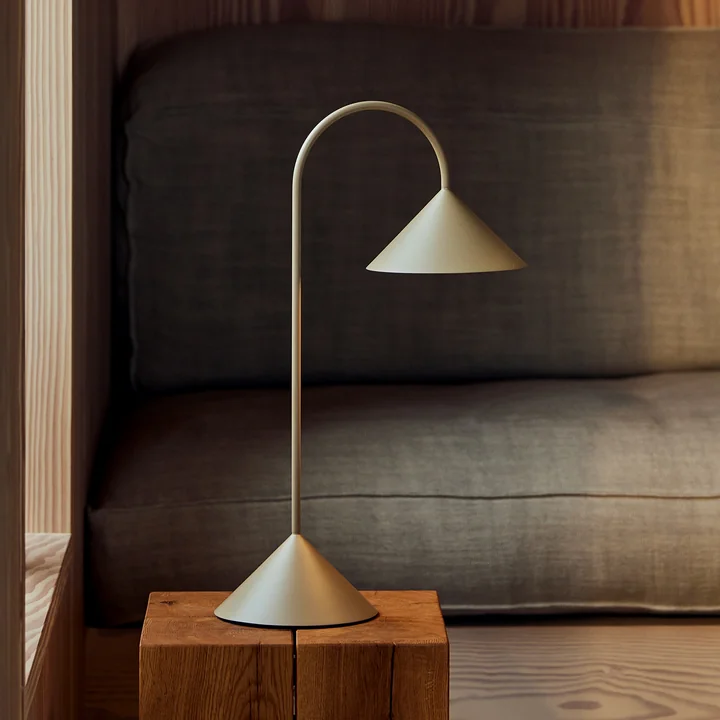 Frandsen - Grasp LED Lampadaire à accu, H 47 cm, sand grey