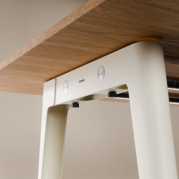 TipToe - NEW MODERN Table de salle à manger