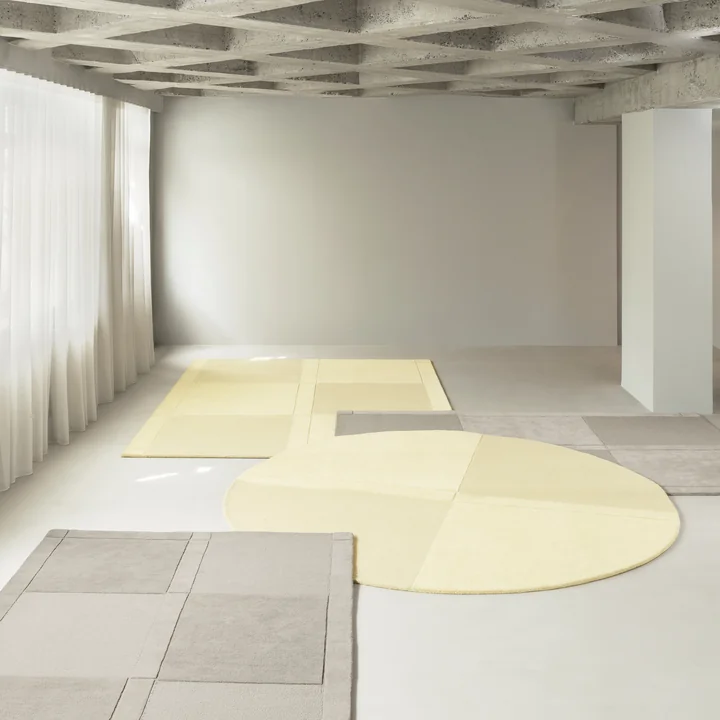 Normann Copenhagen - Level Tapis, jaune clair et warm grey