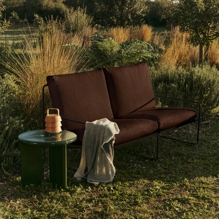 Ferm Living - Desert Outdoor Canapé 2 places, noir / chestnut (Pure Bouclé)