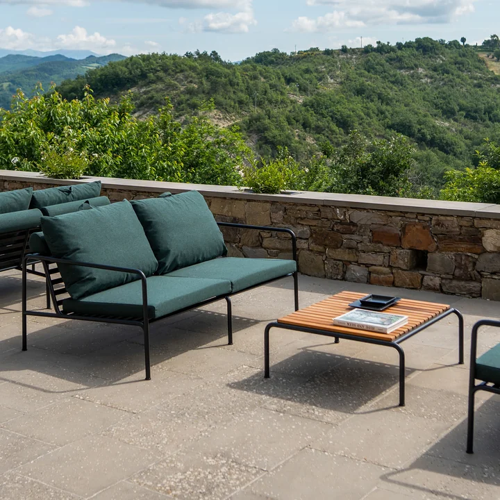 HOUE - AVON Canapé 2 places, noir / alpine avec AVON Table, frêne thermique / noir