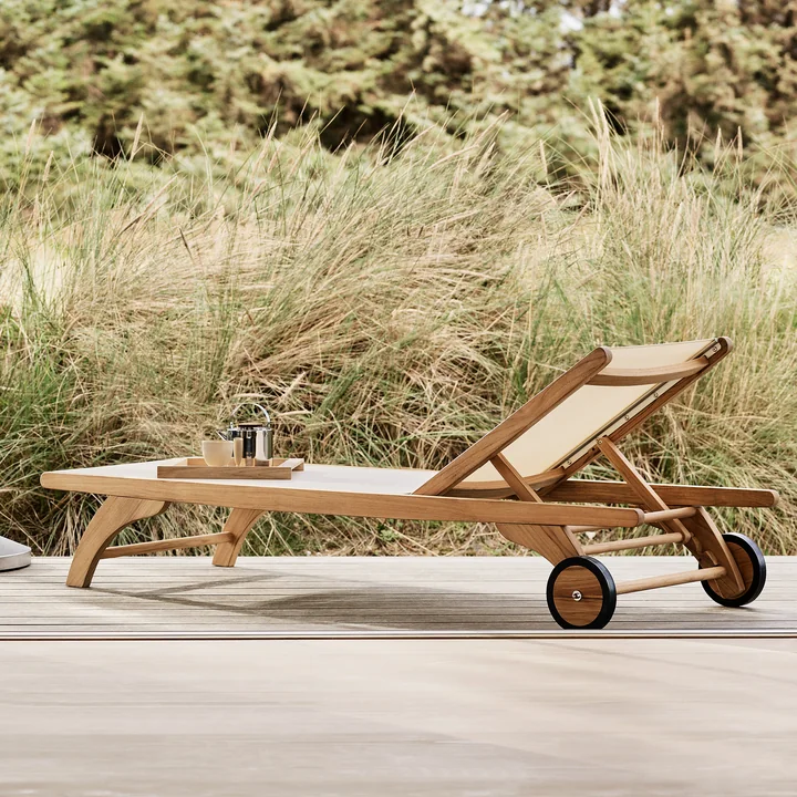 Fritz Hansen - Skagerak Columbus Sun Bed, teck / blanc
