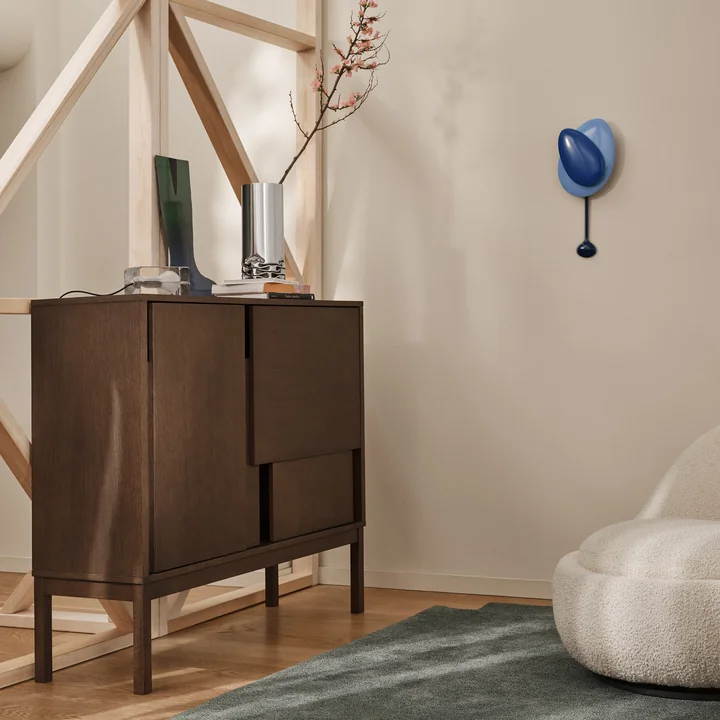 Design House Stockholm - Layer Sideboard avec pieds, chêne foncé