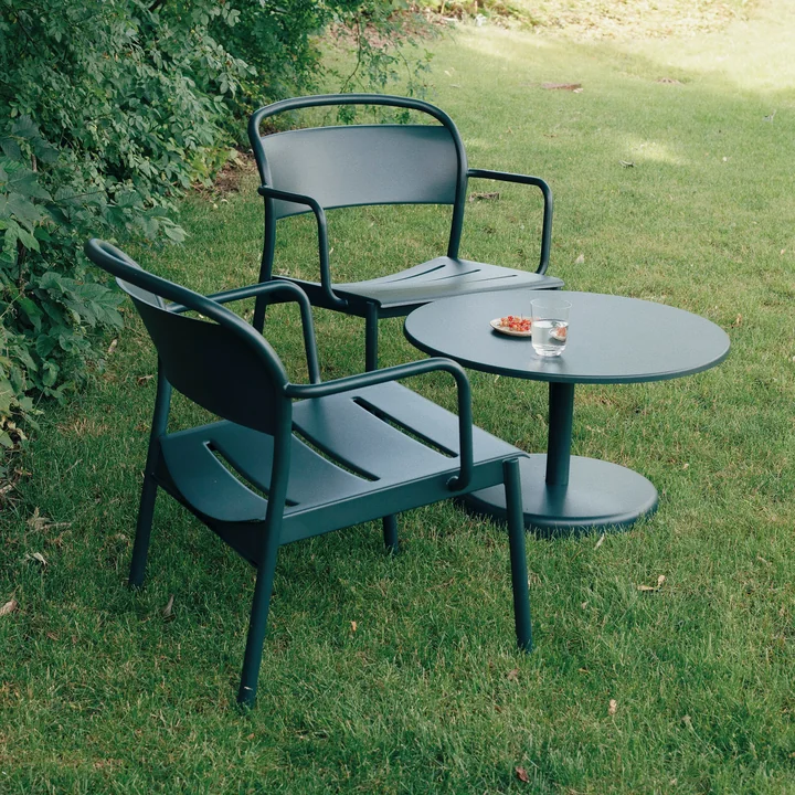 Linear Steel Outdoor Table basse & Lounge Armchair, vert foncé de Muuto
