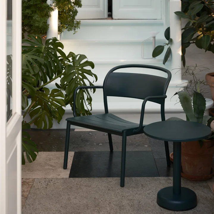 Muuto - Linear Steel Outdoor Table basse et Lounge Armchair, vert foncé