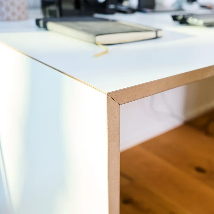 Tojo - freistell Table, blanc