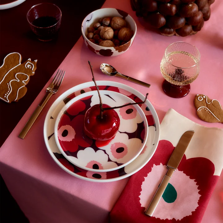 Marimekko - Assiette « Oiva Unikko », blanc / prune / canneberge / rose