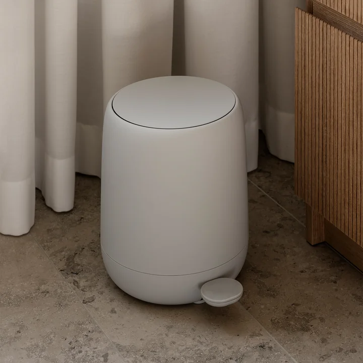 Blomus - Poubelle à pédale « Sono » 5 L