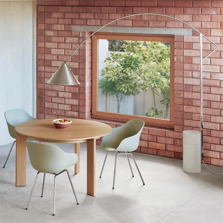HAY - Lampadaire « Compass », en aluminium brossé