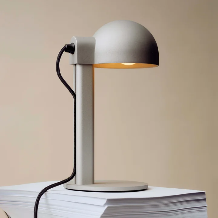 HAY - Lampe de table « Posto », gris argenté