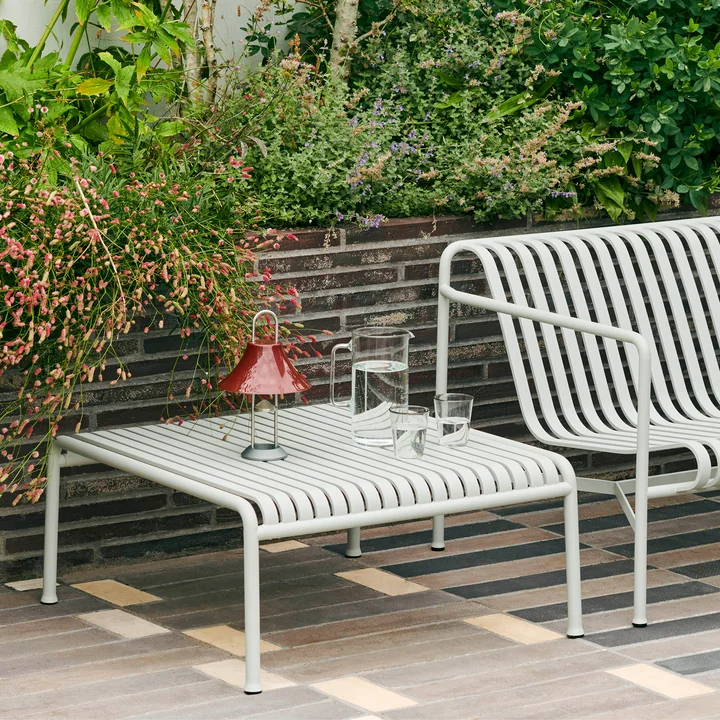 HAY - Table d'appoint « Palissade », 81,5 x 86 cm, blanc crème