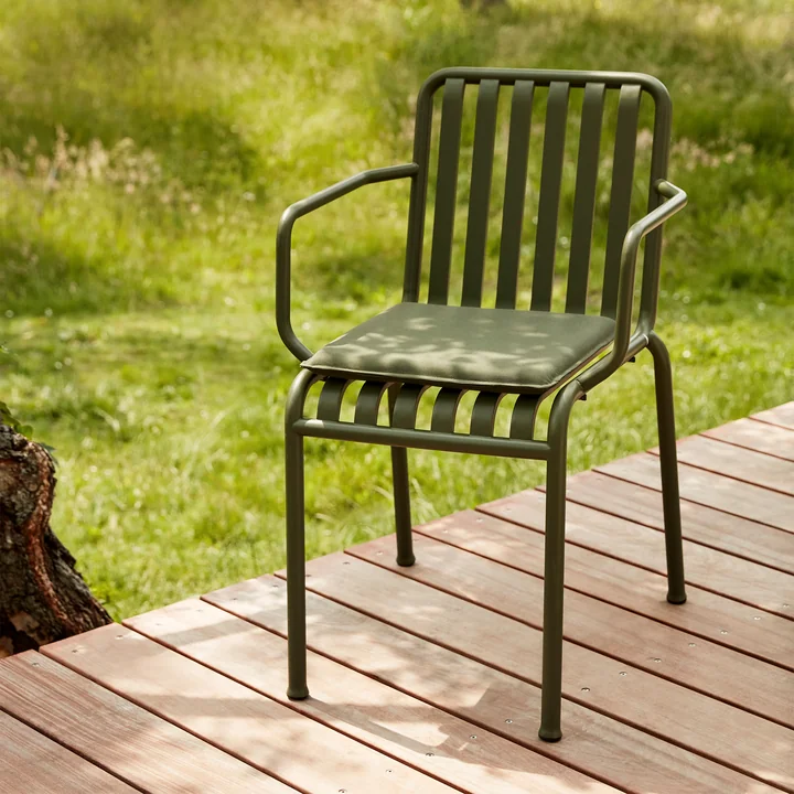 HAY - Coussin d'assise « Palissade » pour chaise et fauteuil à accoudoirs, couleur olive