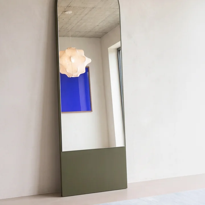 OUT Objets de notre époque - Friedrich 21 Miroir, 59 x 185 cm, olive