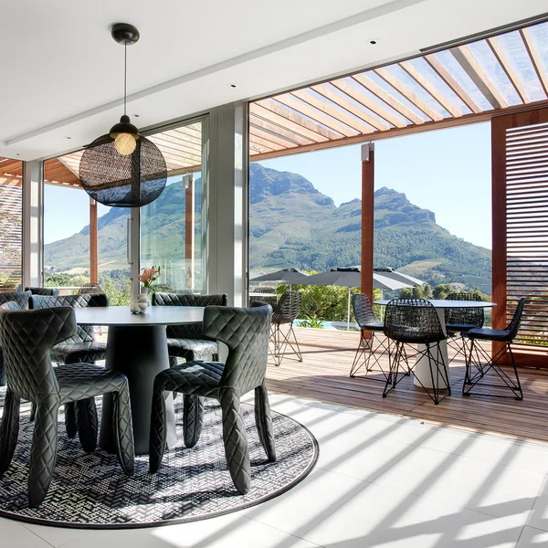 Flexible en hauteur, largeur, couleur, matériau et forme