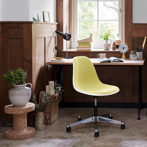 Vitra-Plastic-Side-Chair-PSCC