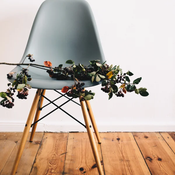 La Plastic Side Chair Eames DSW Ocean de Vitra